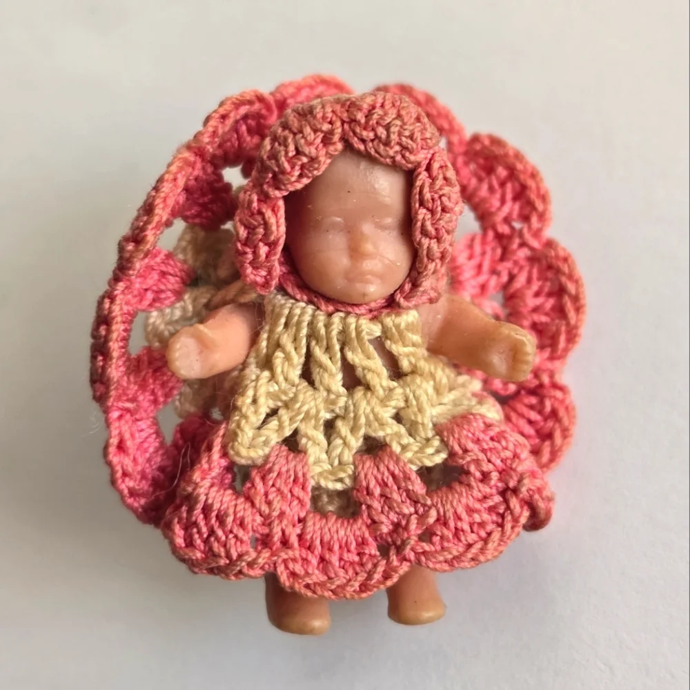 Vintage brooch baby doll with crochet dress and diaper dollhouse pin mini